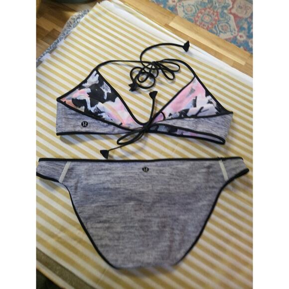 Lululemon RARE Reversible Bikini Set Size 8 - Picture 7 of 16